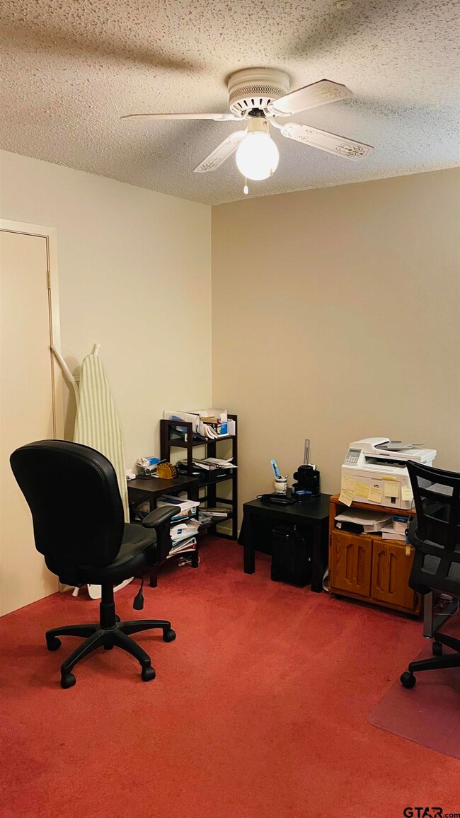 1605 Bowie Cir, Tyler, TX 75701 - photo 4