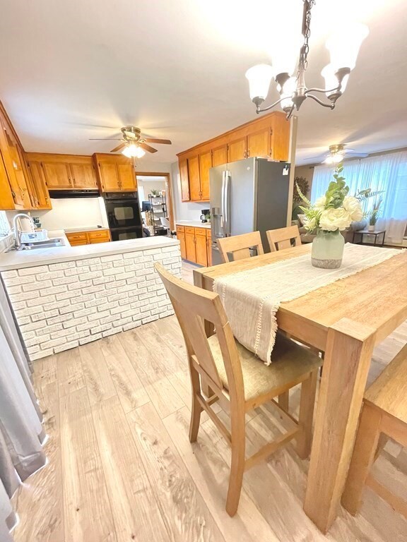 112 Laconia St, Springfield, MA 01129 - photo 5