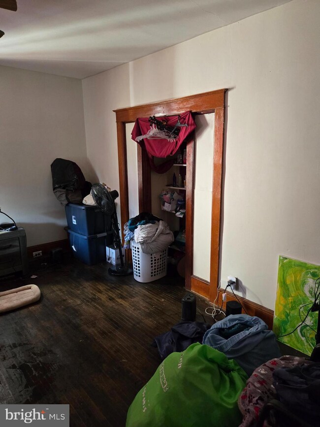 825 S Queen St, York, PA 17403 - photo 4