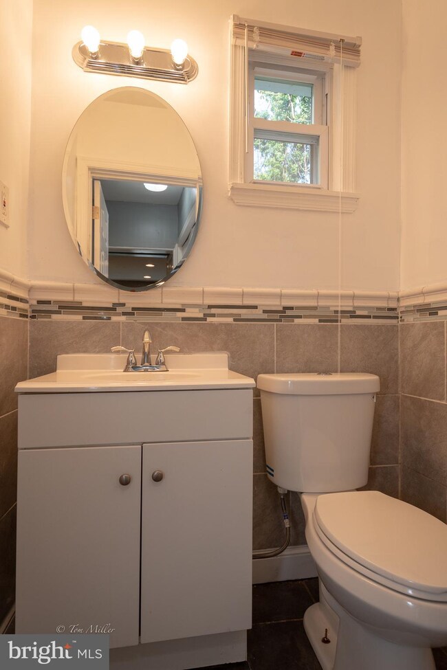 4104 Westchester Rd, Baltimore, MD 21216 - photo 5