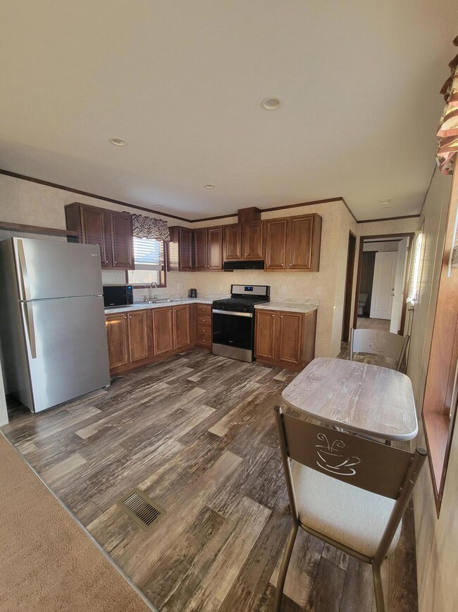 Kitchen 1