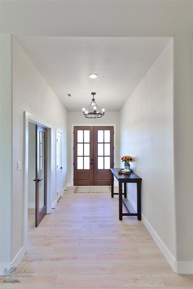 201 Stallion Rd, Abilene, TX 79606 - photo 4