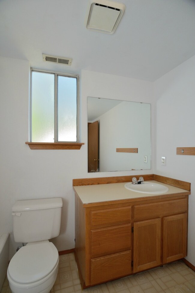 1418 225th St SW, Bothell, WA 98021 - photo 4