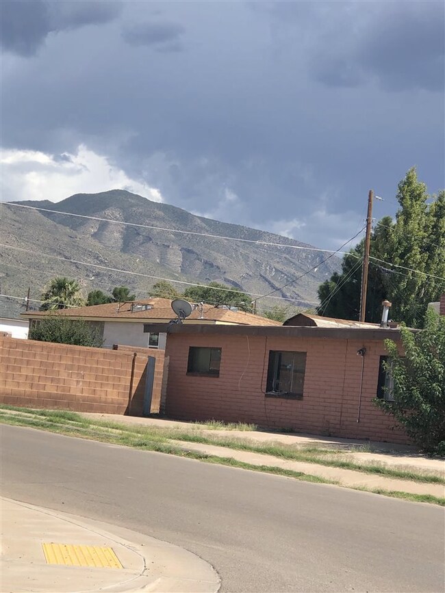 2310 Tulane Ave, Alamogordo, NM 88310 - photo 3