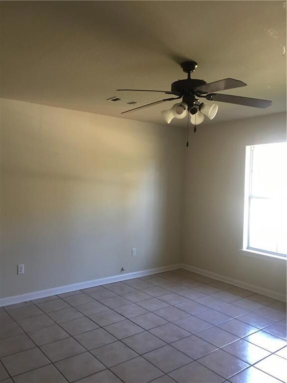 20382 Kyndall Ln unit 7, Ponchatoula, LA 70454 - photo 4