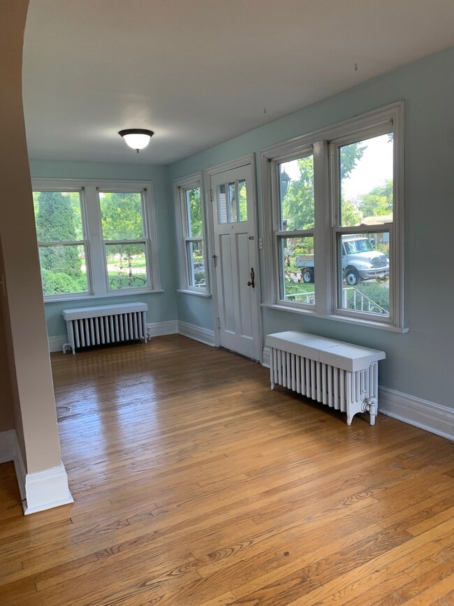 168 N Elm Ave unit 1, Elmhurst, IL 60126 - photo 3