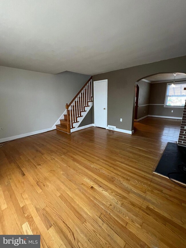 5622 Braxfield Rd, Halethorpe, MD 21227 - photo 3