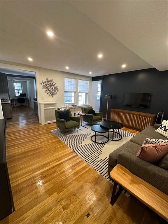 124 Sutherland Rd unit 4, Brighton, MA 02135 - photo 3