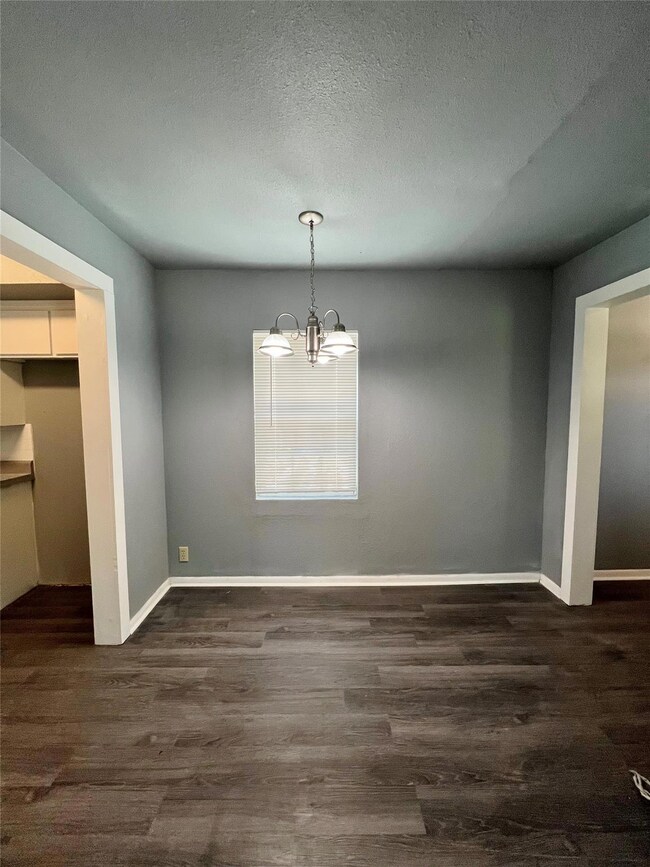 305 S Preston St unit A, Ennis, TX 75119 - photo 5