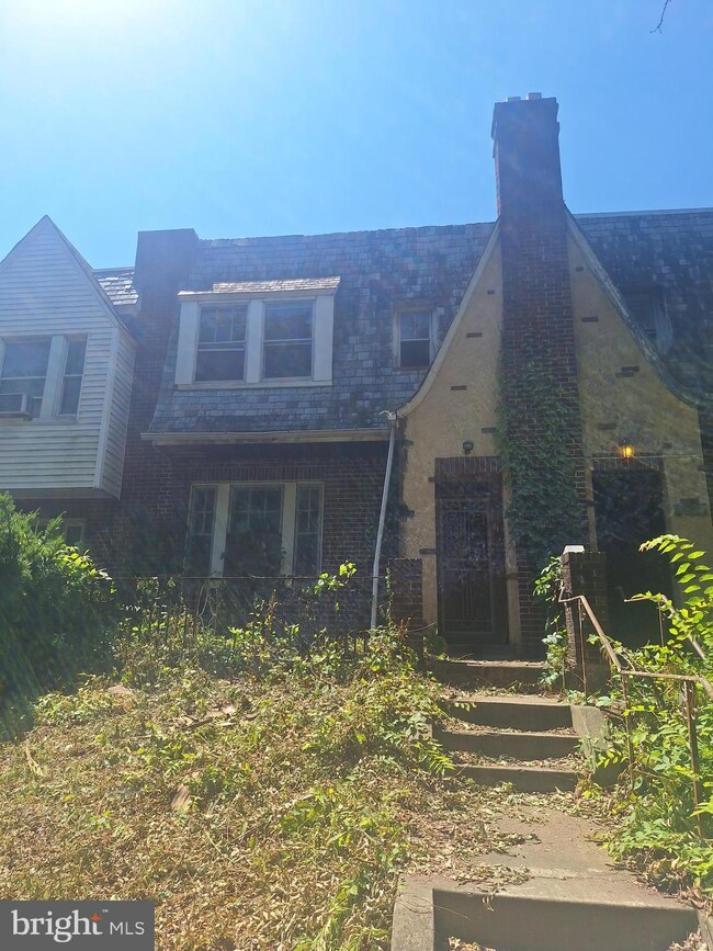 2937 Gwynns Falls Pkwy, Baltimore, MD 21216 - photo 2