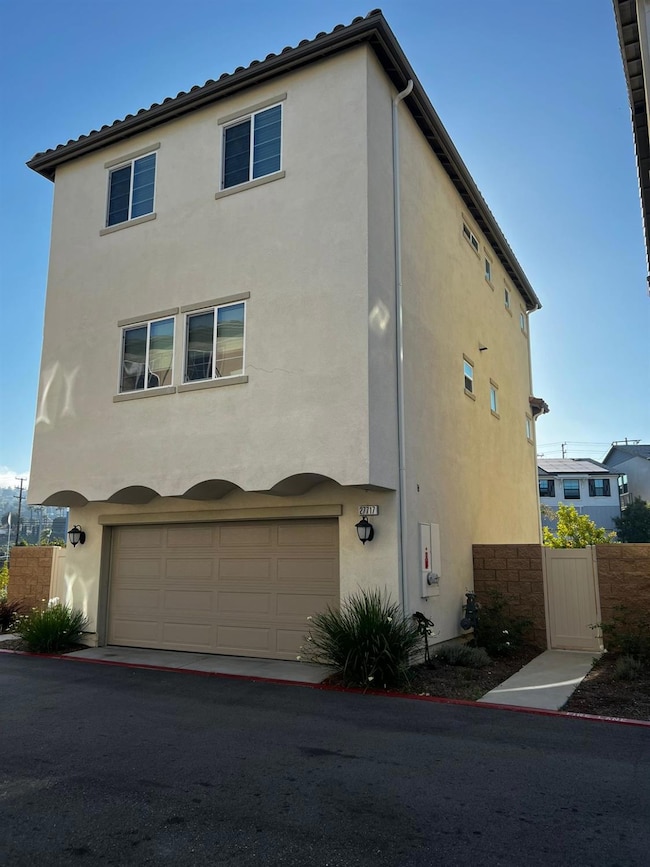 27717 Stonehurst Ln, Los Angeles, CA 90732 - photo 5