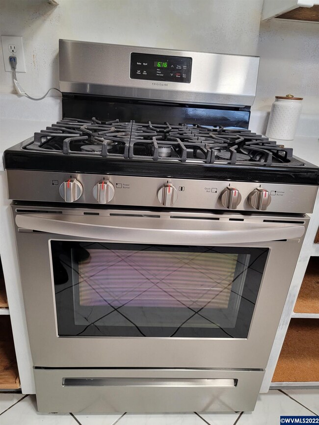 5453 Newberg Dr N, Keizer, OR 97303 - photo 6