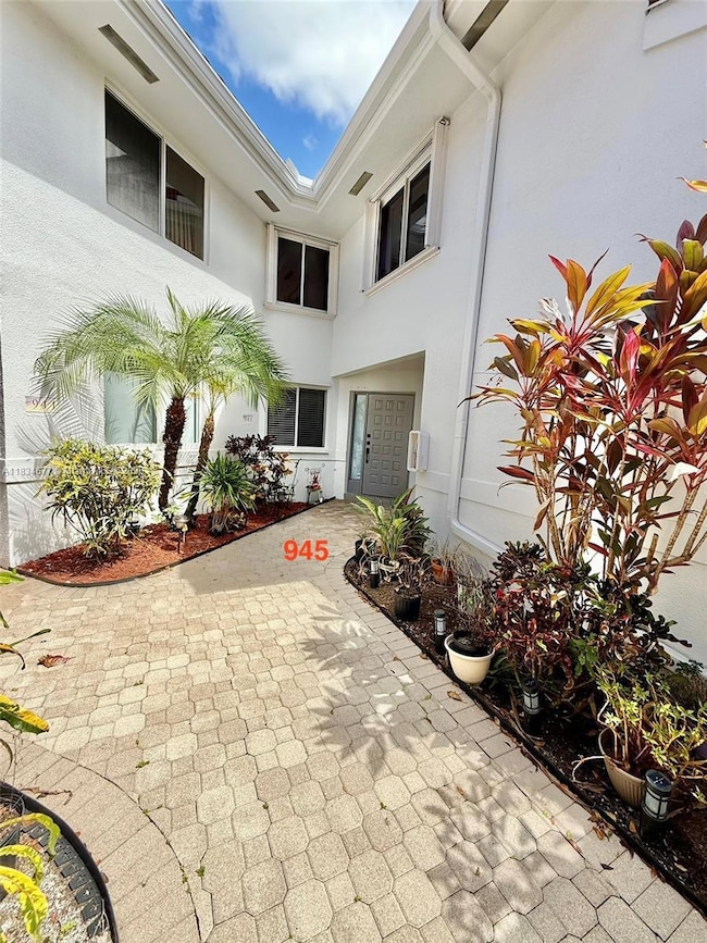 945 NW 92nd Terrace unit C1L, Plantation, FL 33324 - photo 5