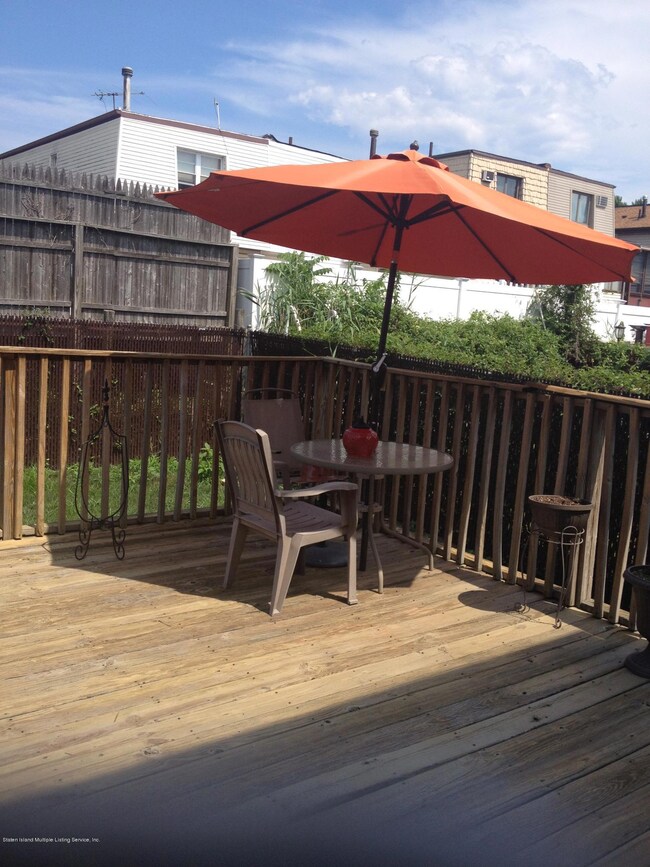 277 Elverton Ave, Staten Island, NY 10308 - photo 4
