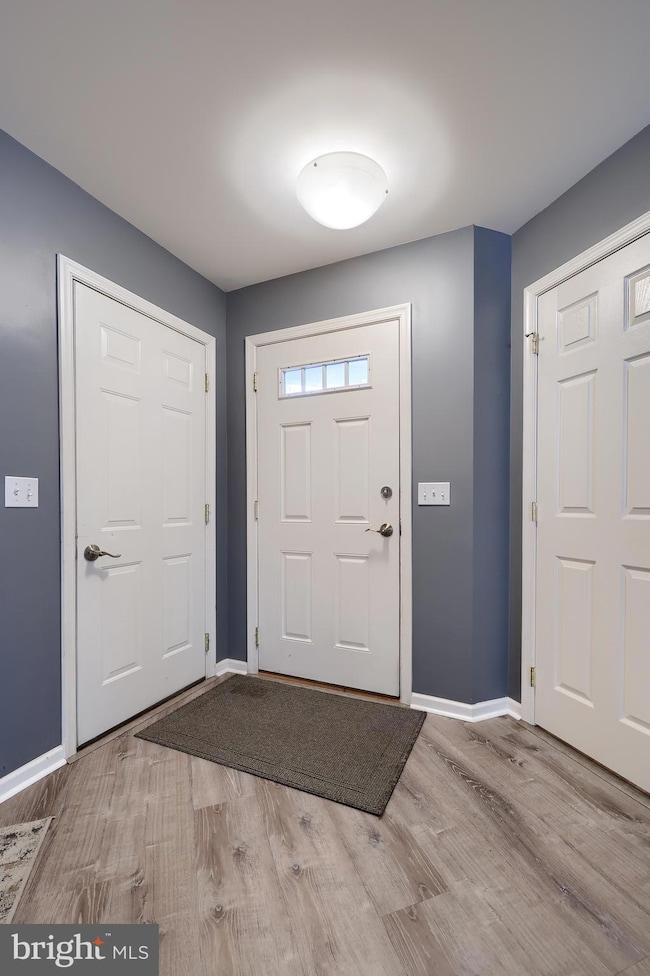 723 Keller Dr, Lititz, PA 17543 - photo 3