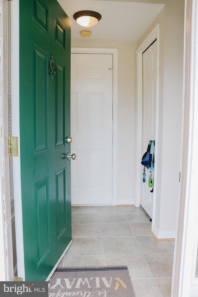 4067 Chetham Way, Woodbridge, VA 22192 - photo 6