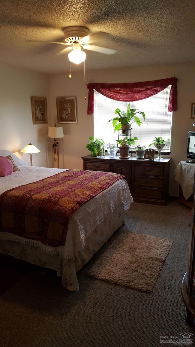 1147 NW 8th St, Redmond, OR 97756 - photo 6