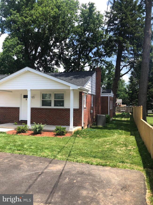 5932 Cecil Ave, Gwynn Oak, MD 21207 - photo 7