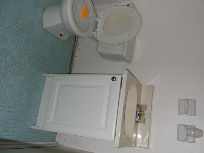 6732 Mopsy Ln, Jacksonville, FL 32210 - photo 3