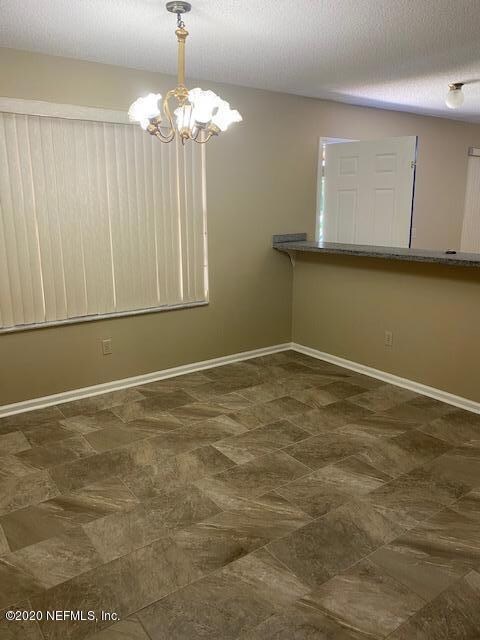 FORMAL DINING