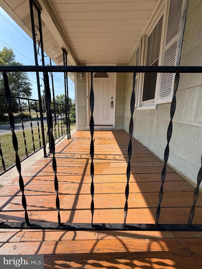 34 W Hanover St, Gettysburg, PA 17325 - photo 3