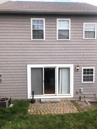 12 Ricciuti Dr unit 3, Quincy, MA 02169 - photo 3