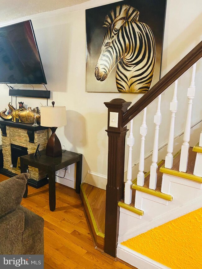 324 N 13th St, Reading, PA 19604 - photo 5