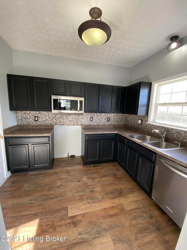 8408 Arbor Meadow Way unit 93, Louisville, KY 40228 - photo 3