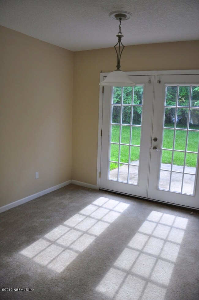 4020 Peter Rabbit Dr, Jacksonville, FL 32210 - photo 5