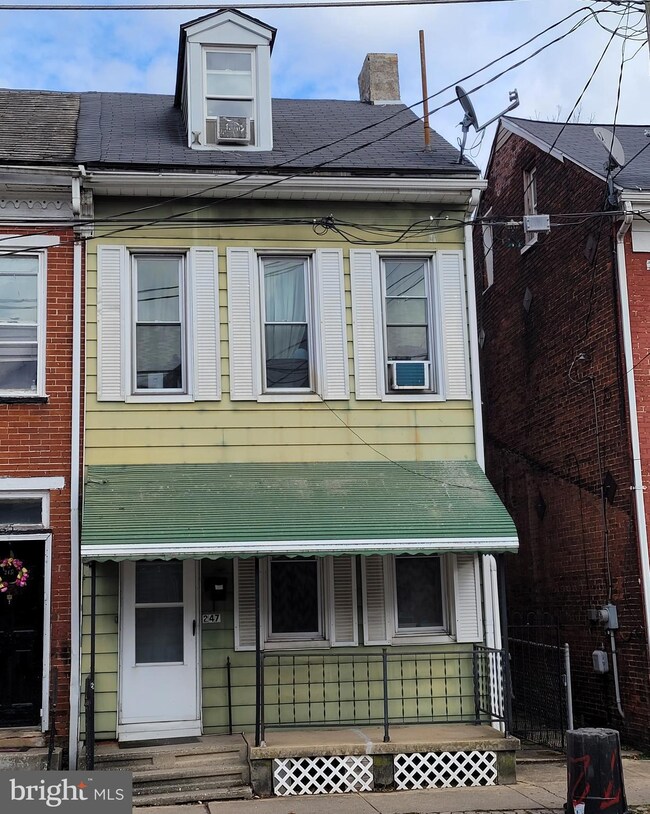 247 S Penn St, York, PA 17401 - photo 2