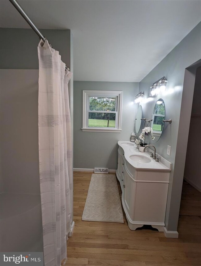 15604 Mountain Track Rd, Orange, VA 22960 - photo 5