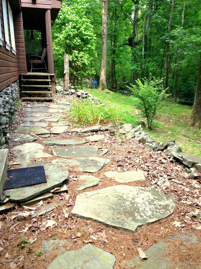 1372 Pennsylvania 402, Dingmans Ferry, PA 18328 - photo 4