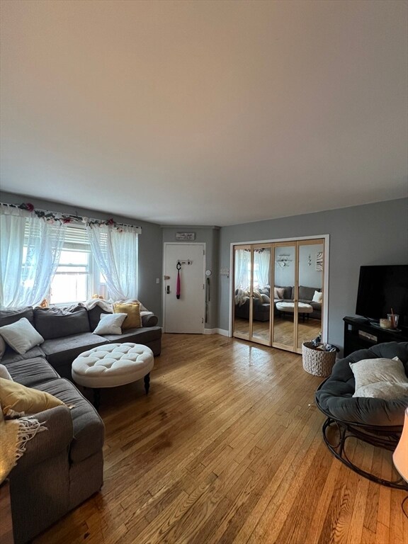 17 Twomey Ct unit 61, Boston, MA 02127 - photo 2
