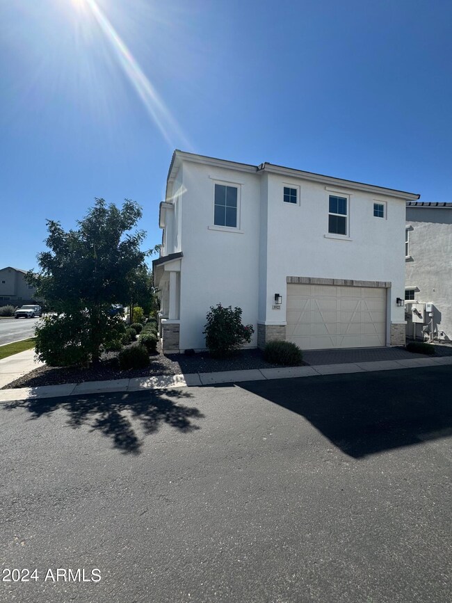 5522 S Dillon Cir, Mesa, AZ 85212 - photo 2