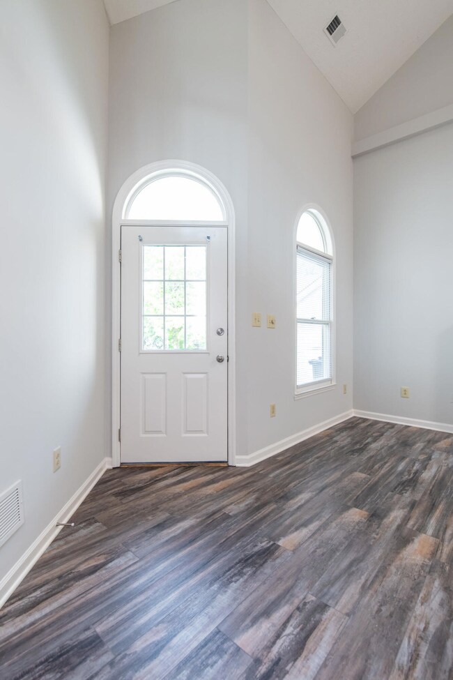 20210705-613-Princeton-Cir-blondell-real