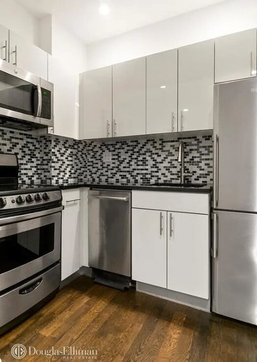 245 E 39th St unit 3B, New York, NY 10016 - photo 2