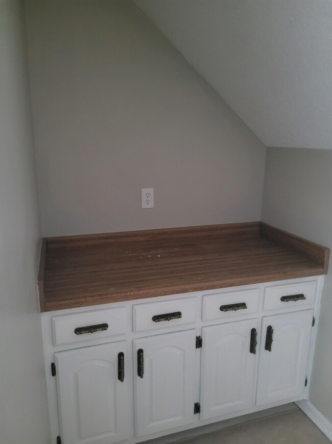 Folding area in washroom