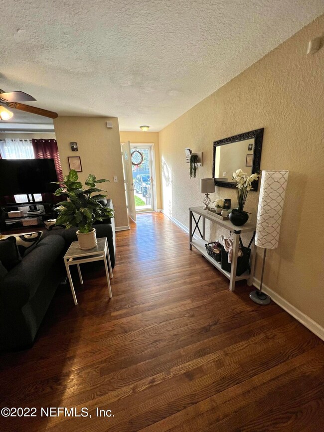 2315 Dean Rd, Jacksonville, FL 32216 - photo 4