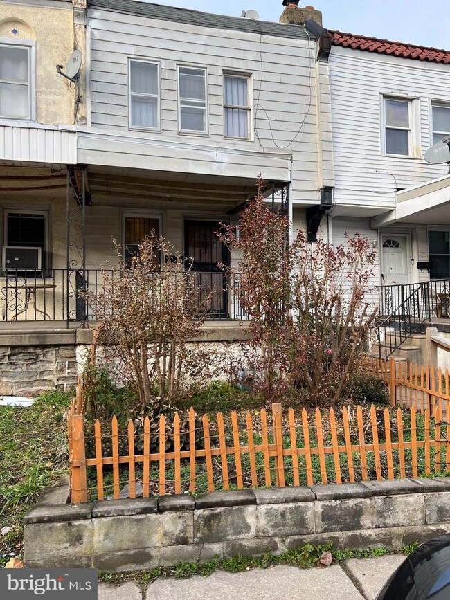 6923 Guilford Rd, Upper Darby, PA 19082 - photo 2