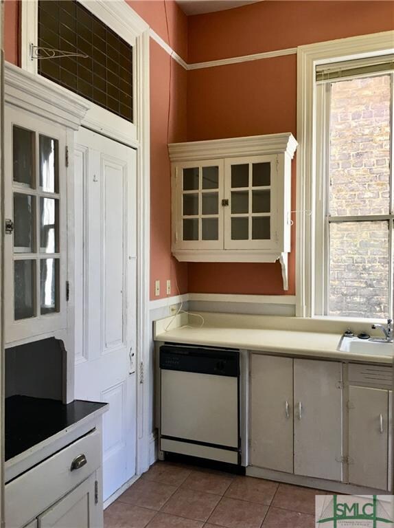 103 E Jones St unit 3, Savannah, GA 31401 - photo 4