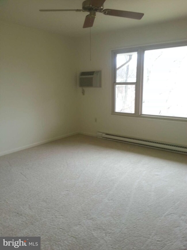 3314 Chiswick Ct unit 3F, Silver Spring, MD 20906 - photo 5