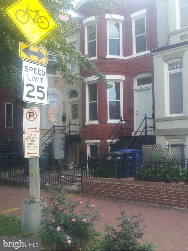 832 7th St NE, Washington, DC 20002 - photo 4