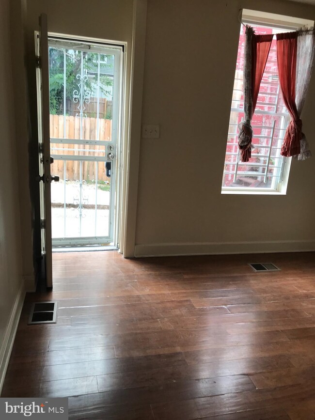 705 N Duncan St, Baltimore, MD 21205 - photo 3