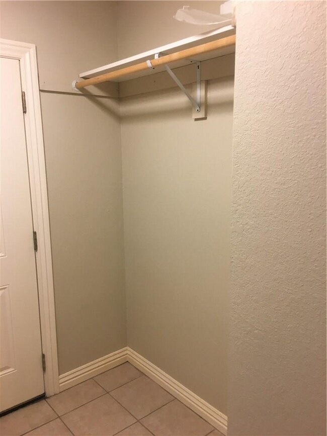 900 S Wood Ave, Fayetteville, AR 72701 - photo 6