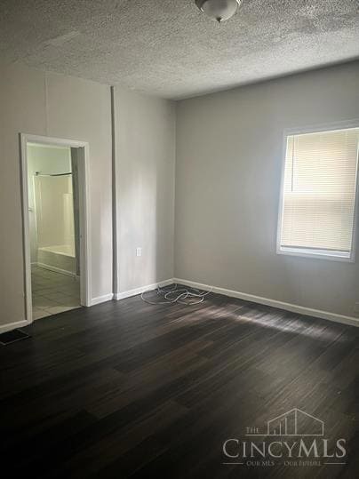 310 Spring St, Cleves, OH 45002 - photo 2