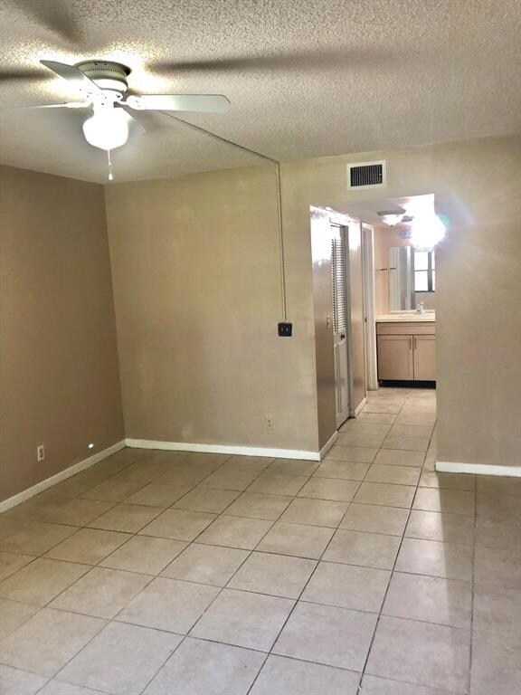 5975 Forest Hill Blvd unit 103, West Palm Beach, FL 33415 - photo 5