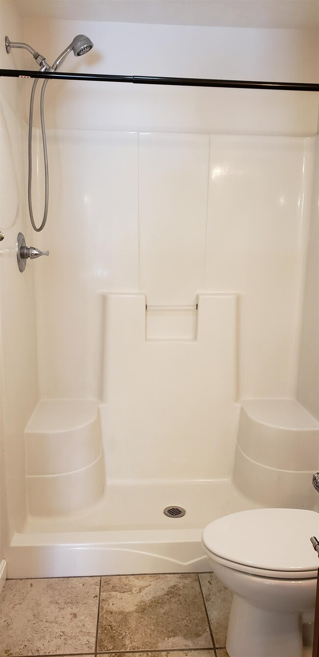 28 Owens Dr unit 84, Swanzey, NH 03446 - photo 5