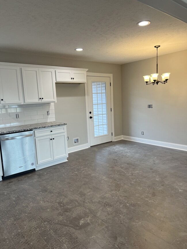 206 Graham Way, Shelbyville, TN 37160 - photo 6