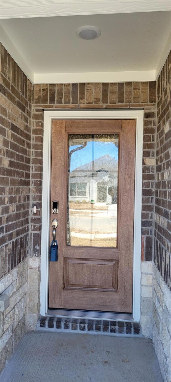 10609 Potawatomi Ln, Fort Worth, TX 76179 - photo 4