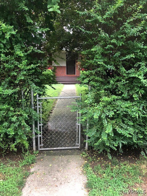 9811 Gardenia Dr, Henrico, VA 23228 - photo 4